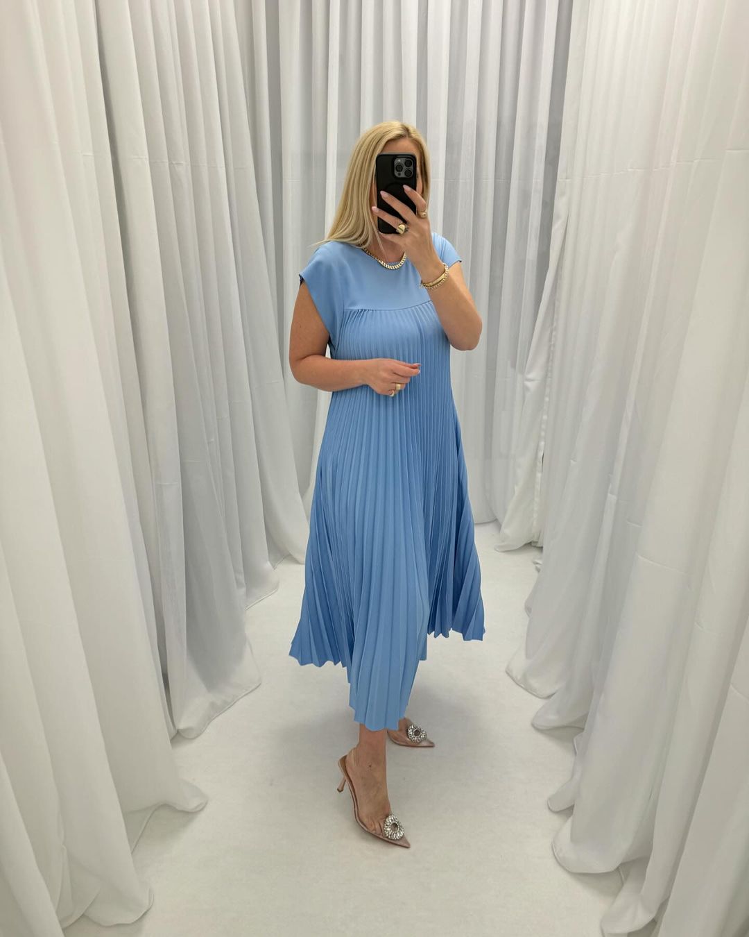 🔥HOT SALE🔥Sleeveless pleated simple solid color dress