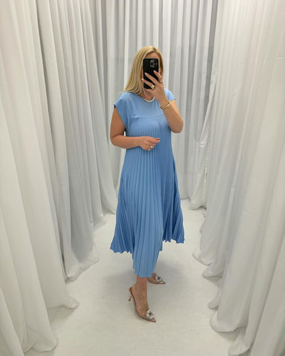 🔥HOT SALE🔥Sleeveless pleated simple solid color dress