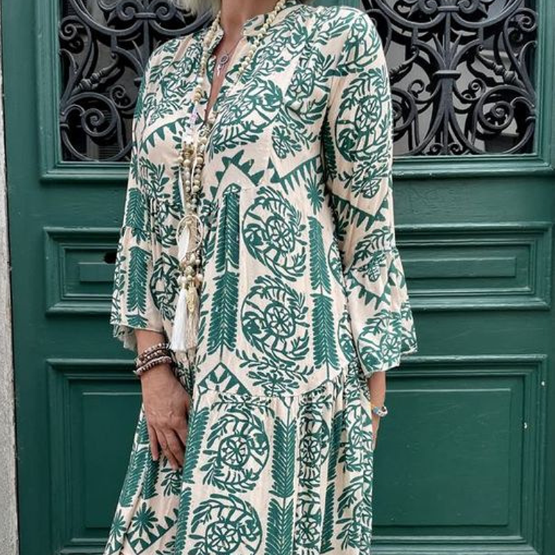 Women's Printed V-Neck Pleated Dress