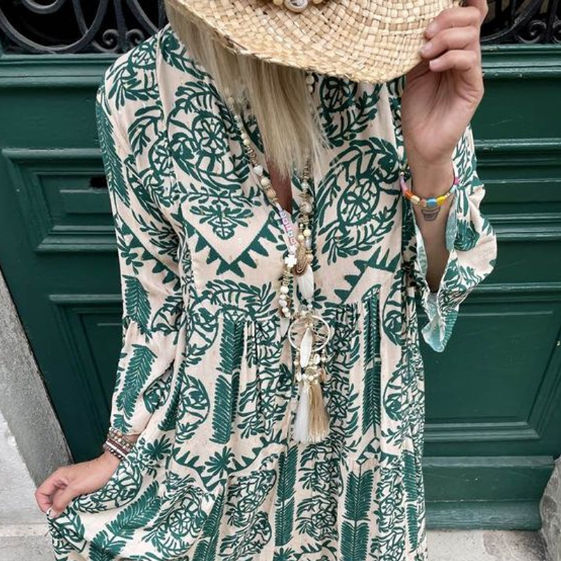 Women's Printed V-Neck Pleated Dress