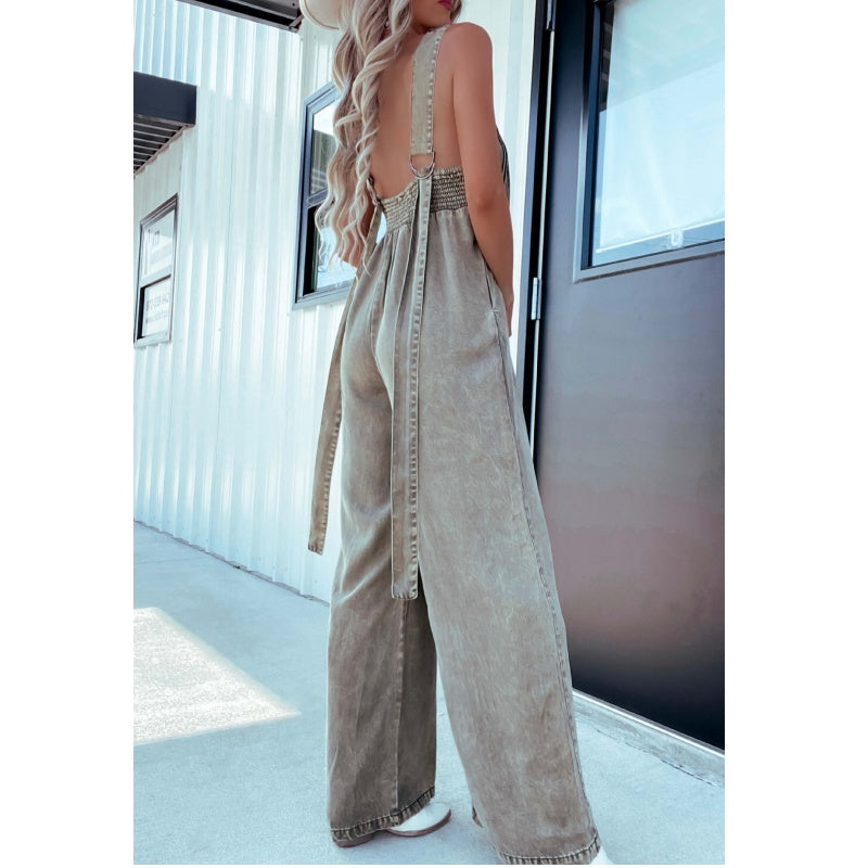 💃V-Neck Sleeveless Sexy Open-Back Washed Denim Jumpsuit🔥
